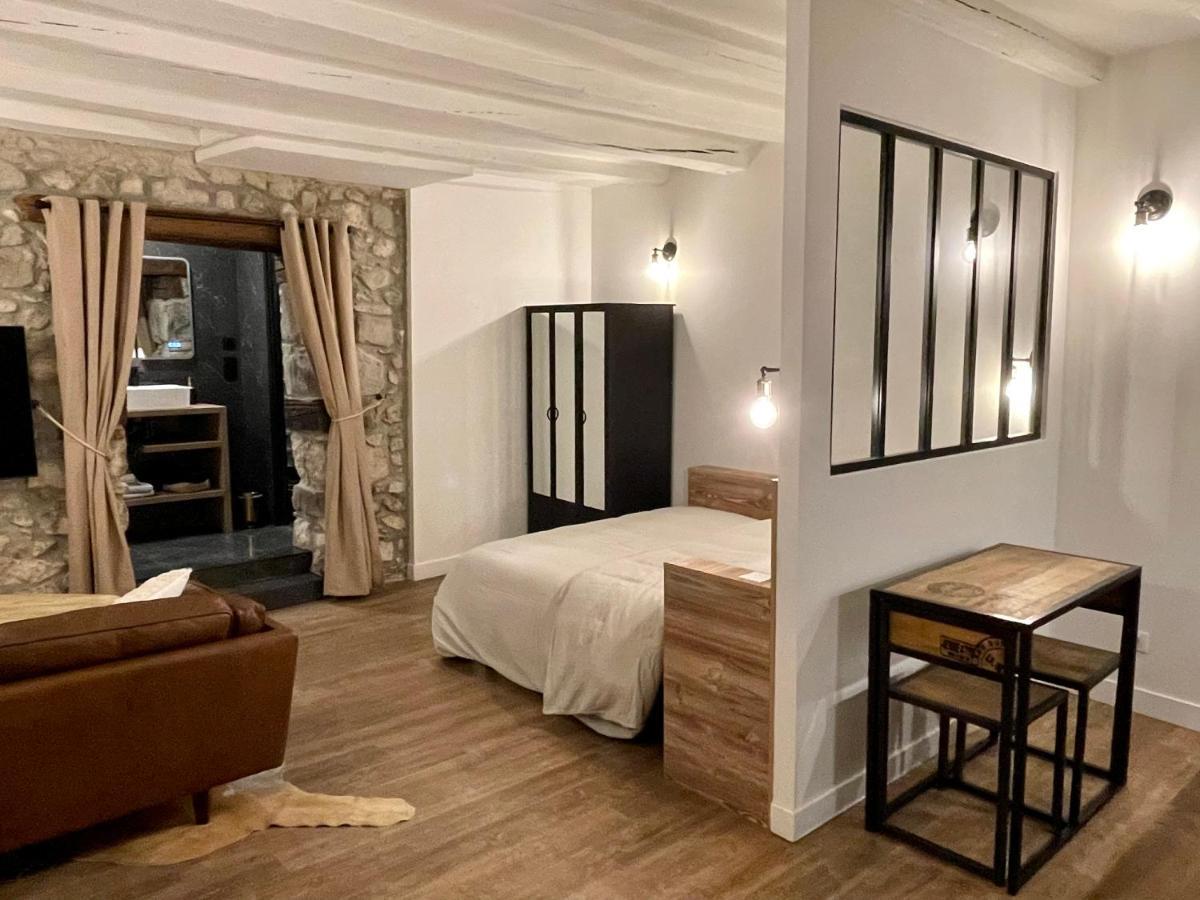 La loge de pierre au coeur de la vieille ville d Annecy Extérieur photo