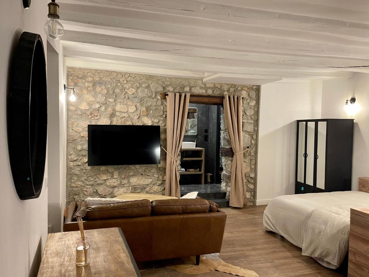 La loge de pierre au coeur de la vieille ville d Annecy Extérieur photo